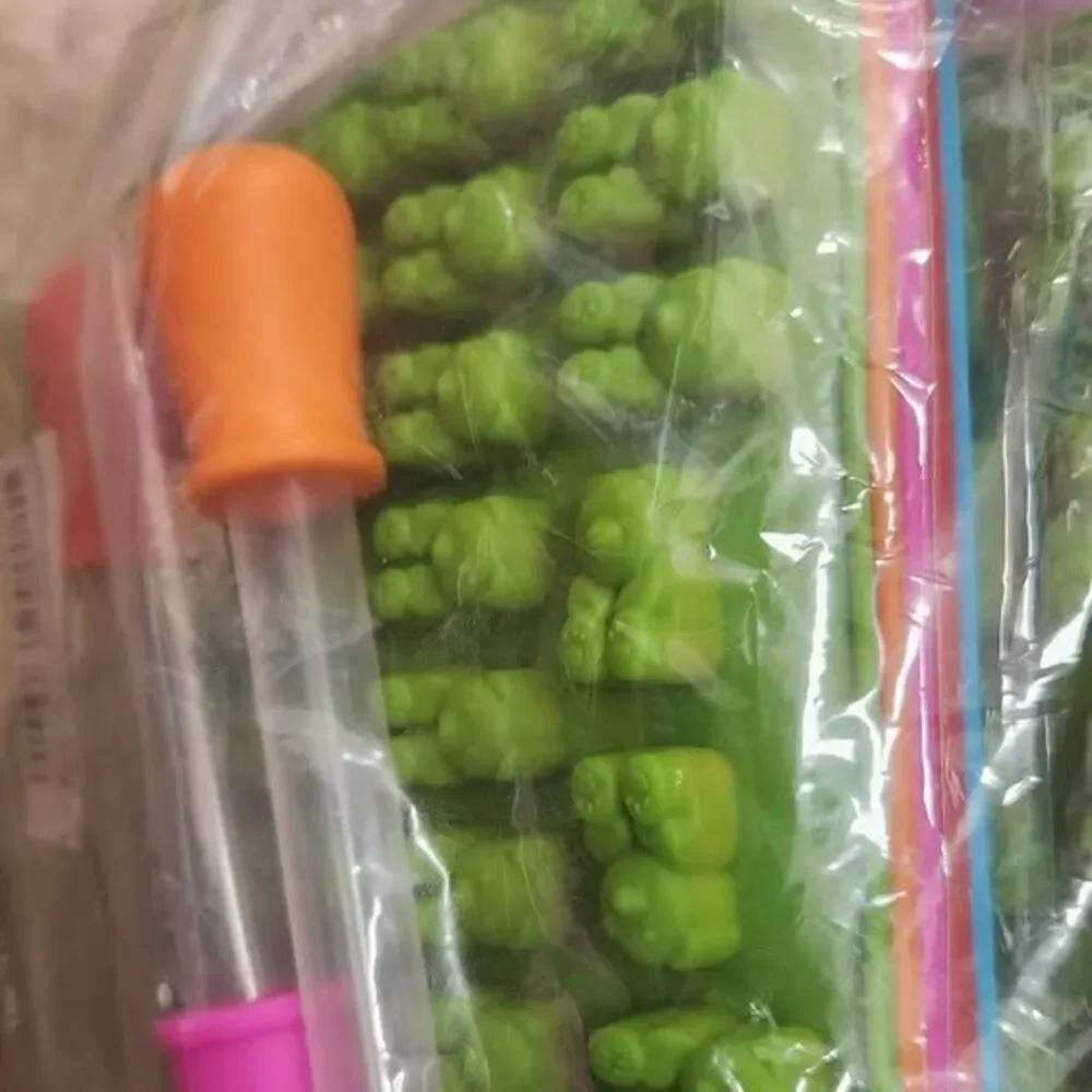 New 4 Gumdrop Jelly Molds, Chocolate Molds, Gummy Bear Candy Molds+ 4 Droppers